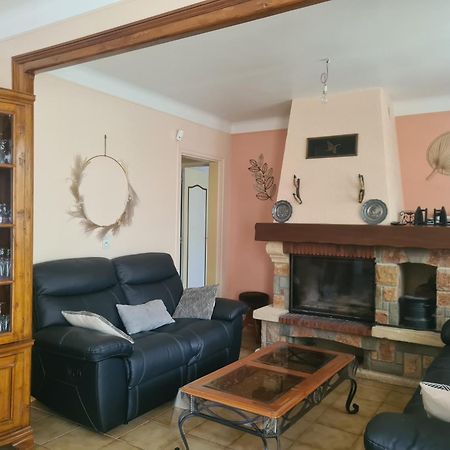 Gite Du Luat Vert-en-Drouais ภายนอก รูปภาพ